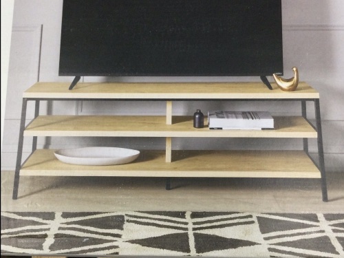 TV STAND,APPEARS NEW - Lot 30