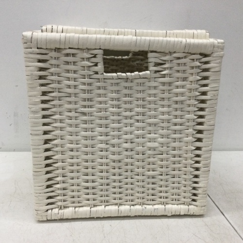 BRANAS WHITE BASKET,NEW - Lot 158