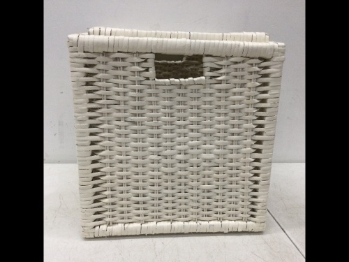 BRANAS WHITE BASKET,NEW - Lot 168