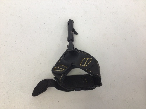 Buckle Strap Bow Release, E-Commerce Return, Untested - Lot 224