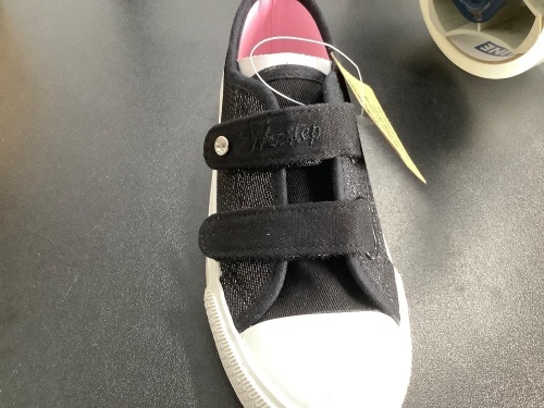 Weestep Girls Shoes, 12, Appears New - Lot 105