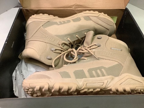 Free Solder Men's Tactical Boots, 10.5, Stain on Side, Ecommerce Return - Lot 174