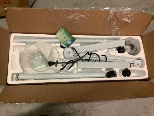 Magnifying Lamp, Untested, Ecommerce Return - Lot 192