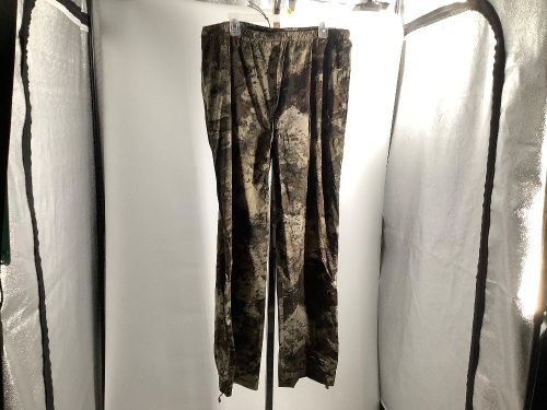 Men's Camo Pants, XL, Appears New - Lot 235