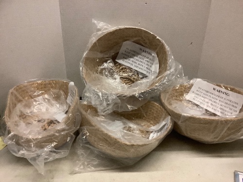 Lot of (4) Garden Basket, Appears New - Lot 391