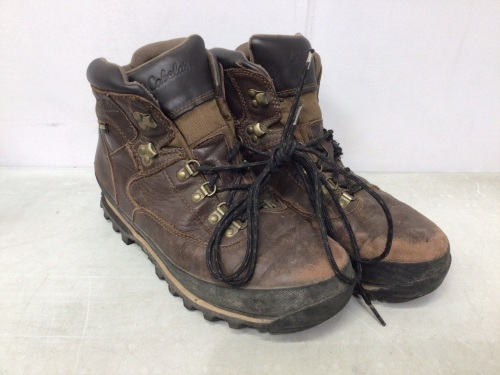 Mens Hiking Boots, 10.5EE, E-Comm Return, Retail 119.99 - Lot 82