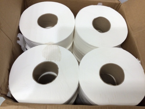 Box of Jumbo Roll Bath Tissue, E-Comm Return - Lot 553