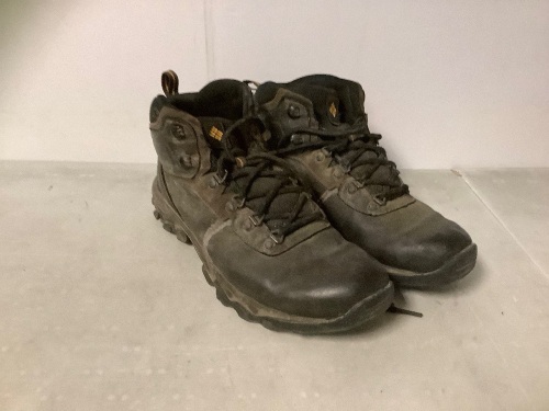 Columbia Mens Boots, 9, E-Comm Return - Lot 266