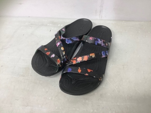 Womens Crocs Sandals, 10, E-Comm Return - Lot 382