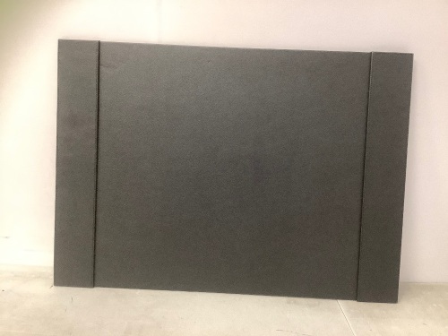 Staples Faux Leather Desk Pad, Appears new - Lot 402