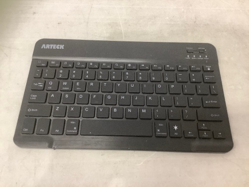 Arteck Wireless Keyboard, Slight Damage, E-Comm Return, Powers Up - Lot 478