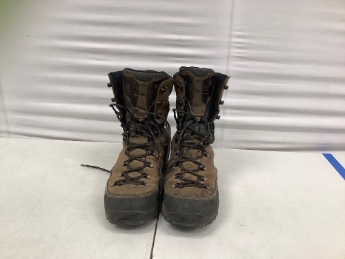 Rocky Mens Boots, 9M, E-Comm Return - Lot 184