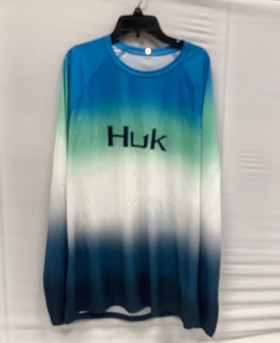 Huk Long Sleeve Shirt, L, Has Security Tag, E-Comm Return - Lot 437