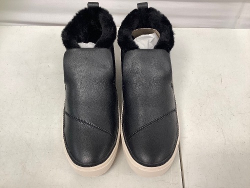 Toms Womens Shoes, 7.5, E-Comm Return - Lot 383