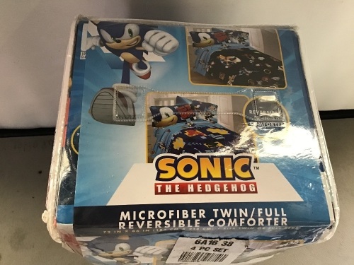 Sonic, Microfiber, Twin/Full Reversible, Comforter, Like New, Retail - $86.37 - Lot 114