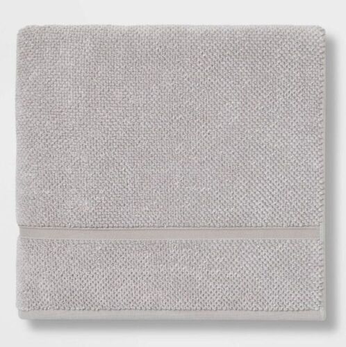 Lot of (6) Performance Texture Bath Towels, Light Gray  - Lot 580