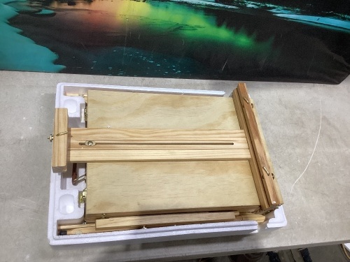 Portable Wooden French Easel, Sketchbox w/ Drawer, Pallet  - Lot 717