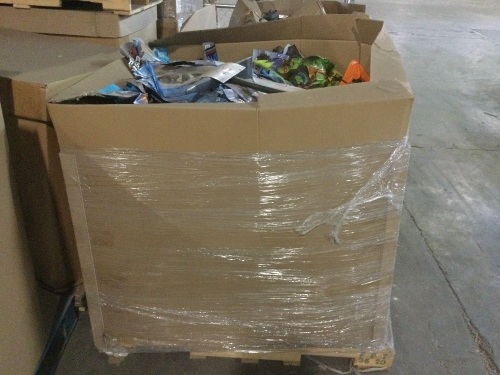 Pallet of Halloween Costumes & Accessories, Party Supplies, Decorations & More - High Piece Count!  - Lot 274