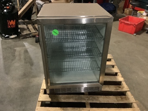 Maxx Ice Compact Outdoor Refrigerator  - Lot 65