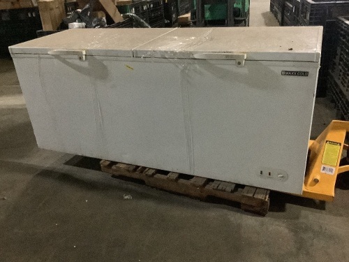 Maxx Cold MXSH23.6SHC Chest Freezer - For Parts or Repair, Does Not Work   - Lot 136