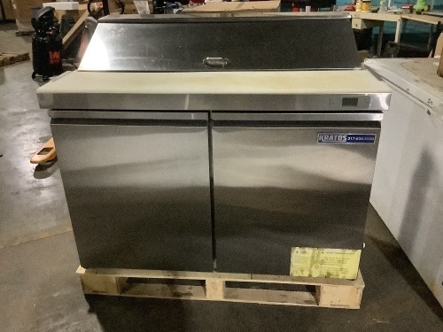 Kratos 69K-770 48"W Commercial, Sandwich/Salad Prep Table, 12 Pan Capacity - For Parts or Repair, Will Not Get Cold    - Lot 209