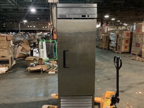 Maxx Cold MXSF-23FDHC 27" Single Door Reach-In Freezer in Stainless Steel, Bottom Mount  - Lot 364