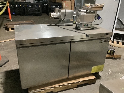 Lot of Commercial Appliances - Uninspected Returns  - Lot 669