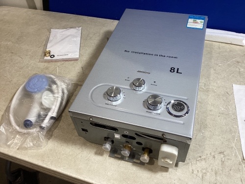 Natural Gas Tankless Water Heater 8L - Lot 889