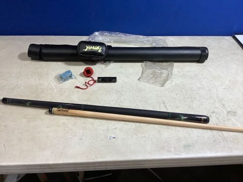 IgnatGames Pool Cue Stick with Accessories - Lot 1144