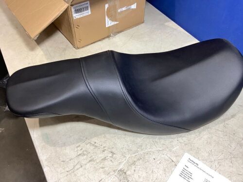 Low Profile 2-Up Seat for Harley Road King 1997-2007, Paul Yaffe, Stretched Tank - Lot 1139