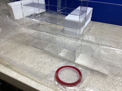 Set of Plastic Display Cases  - Lot 923