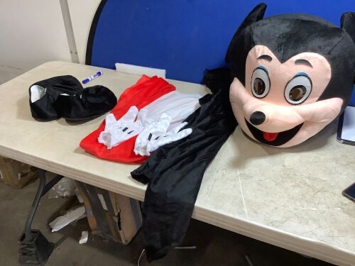 Mickey Mouse Costume - Lot 1036
