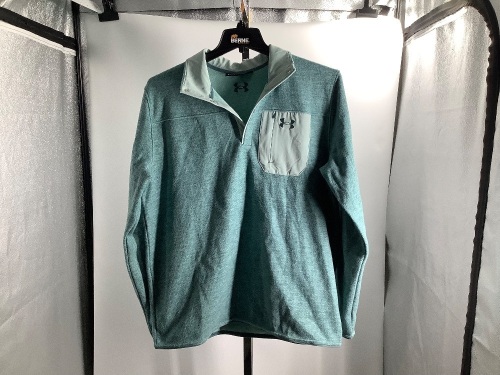 Under Armour Men's Shirt,Large, Button Broken, Ecommerce Return - Lot 198