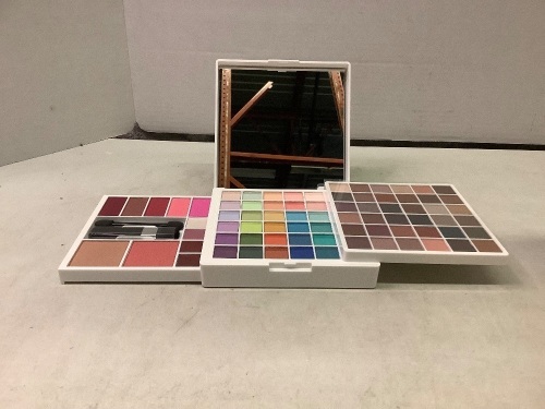 Lot of (3) Avon, Oh What Fun Makeup Pallet, Appears New - Lot 285
