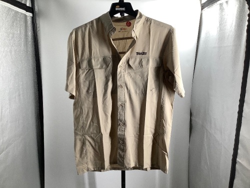 World Wide Sportsman Men's Shirt, Medium, Appears New - Lot 358