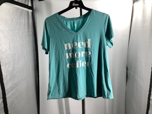 Natural Reflections Women's Shirt, XL, Appears New - Lot 395