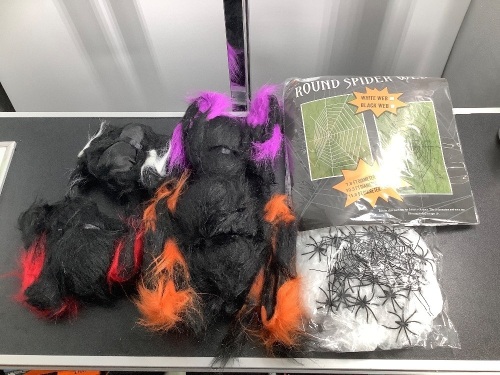 Lot of (2) Round Spider Webs with Spiders and Accessories, Appears New - Lot 369