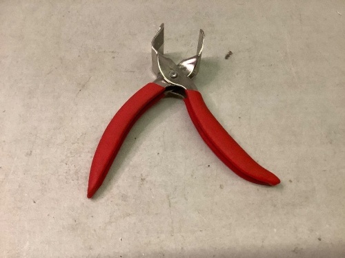 Fishing Skinning Pliers, Appears New - Lot 296