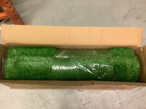 10.5x6.5 Ft Pet Dog Turf, Appears New - Lot 563