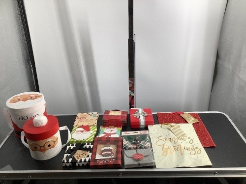 Lot of (13) Misc. Christmas Items, Appears New - Lot 618