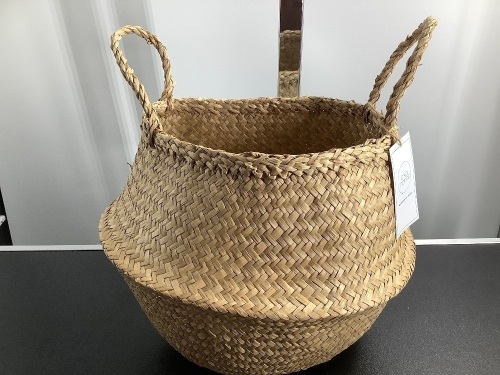 Lot of (2) Weaved Decorative Basket, Appears New - Lot 568