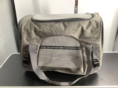 Small Soft Pet Carrier, Stained, Ecommerce Return - Lot 570