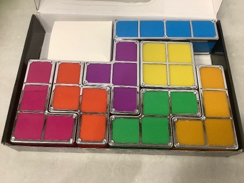 LED Brick Light Game, Powers Up, Appears New - Lot 144