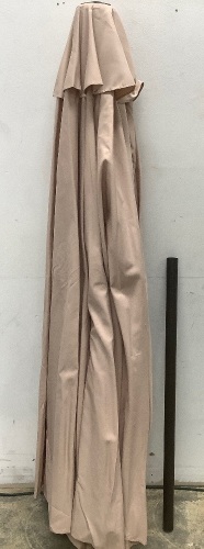 Patio Umbrella, E-Comm Return - Lot 312