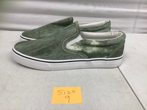 Slip On Shoes, 9, Unsure if Mens or Womens, E-Comm Return - Lot 376
