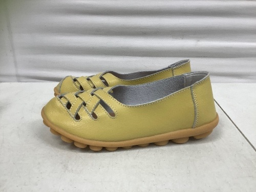 Venus Celia Womens Shoes, 7, Appear New - Lot 443