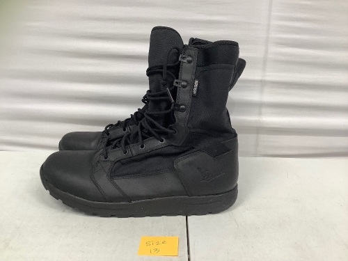 Danner Mens Shoes, 13, E-Comm Return - Lot 447