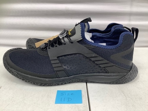 Ascend Mens Shoes, 11D, Appears new - Lot 568