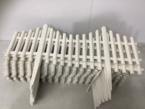 24pc Lawn Edge Fencing, Appears New - Lot 437