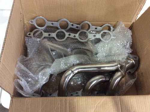 Vevor Outlet Exhaust Header for 00-01 GMC Yukon 4.8L 5.3L 99-01 GMC Sierra - E-Comm Return, Appears New  - Lot 397